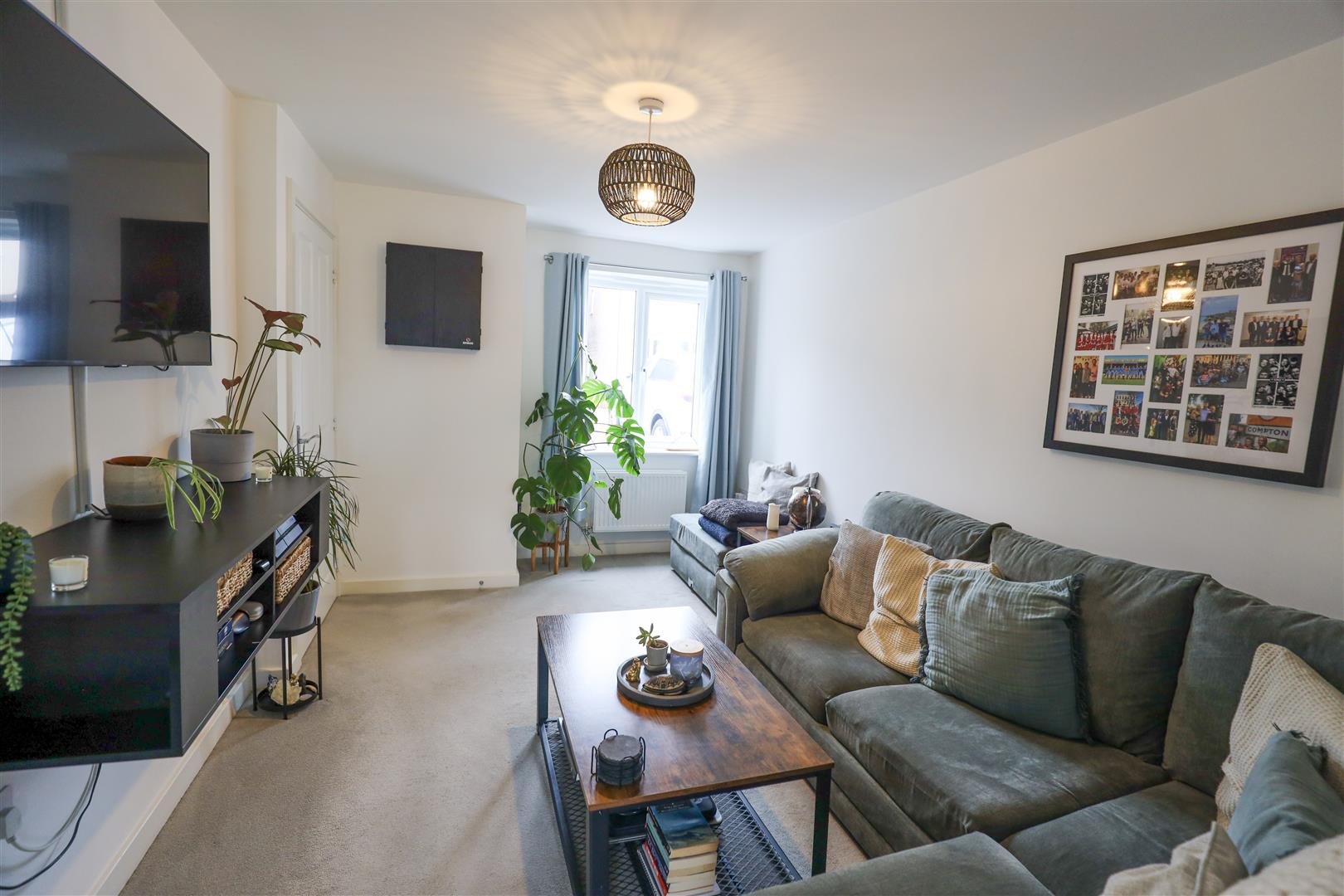 86 Plasnewydd Walk, Llantwit Major, Vale of Glamorgan, CF61 2YZ